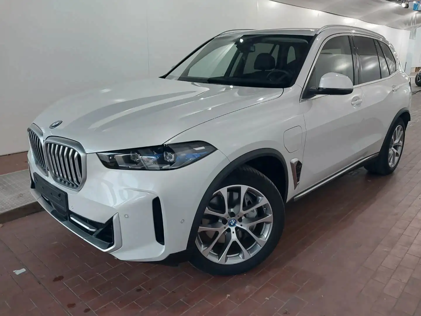 BMW X5 XDRIVE50e SPORT-AUTOMATIC"SITZKLIMA"AHK"SOFTCLOSE" Blanc - 1