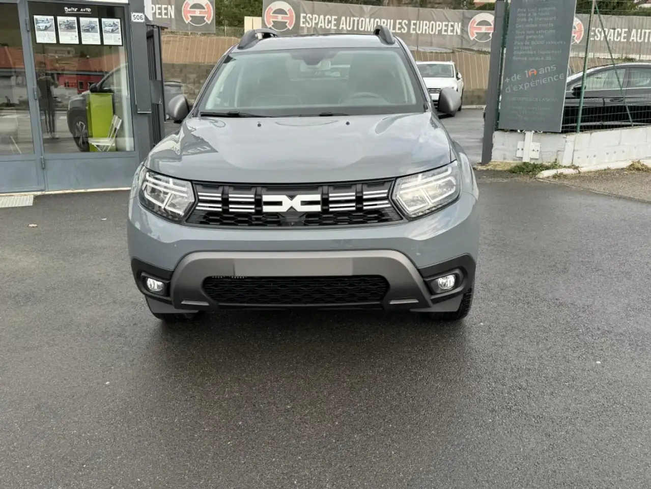 Dacia Duster — photo 2