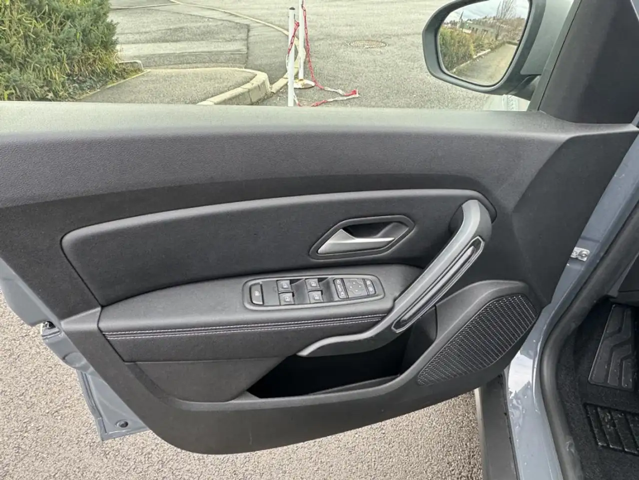 Dacia Duster — photo 11