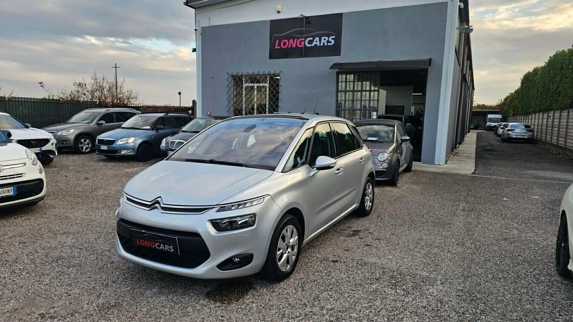 Citroen C4 Picasso 1.6 HDi Exclusive Neopatentati Grau - 1