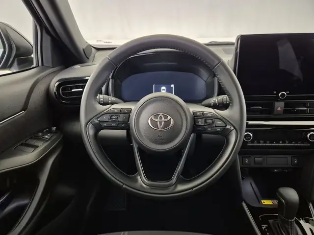 Toyota Yaris Cross view 9