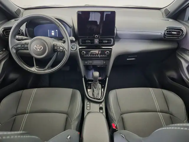 Toyota Yaris Cross view 8