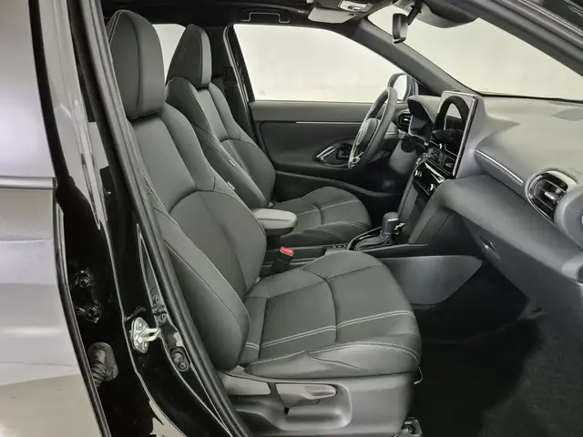 Toyota Yaris Cross view 10