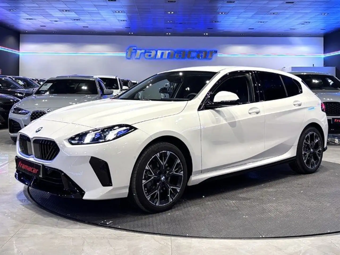 BMW 116 120dA Blanco - 1