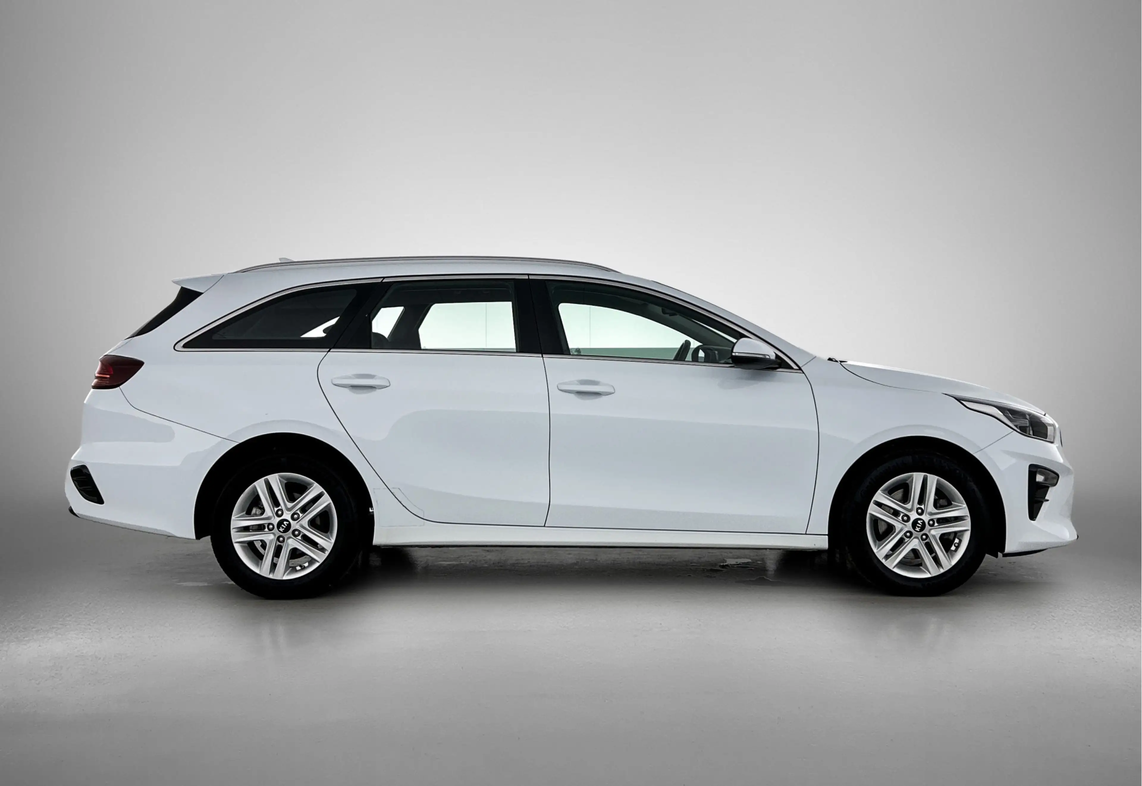 Kia Ceed SW / cee'd SW Sportswagon 1.4 T-GDi DynamicLine — photo 12