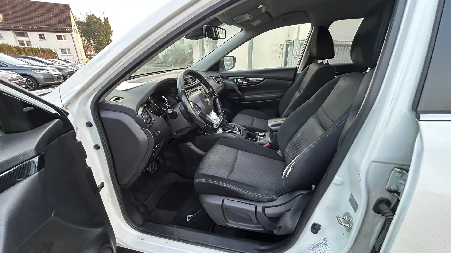 Nissan X-Trail 4x4 Weiß - 2