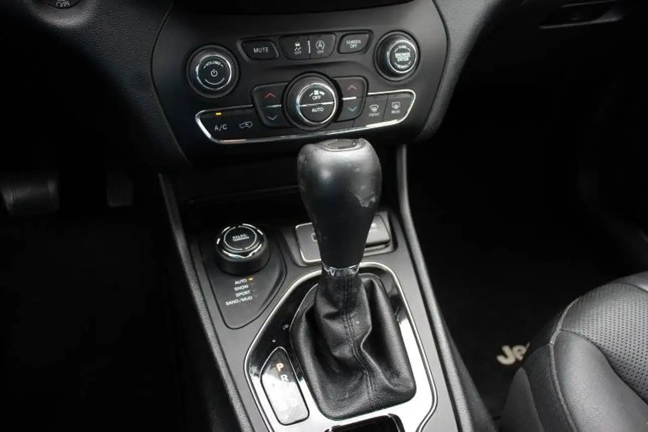 Jeep Cherokee fotografie Jeep Cherokee