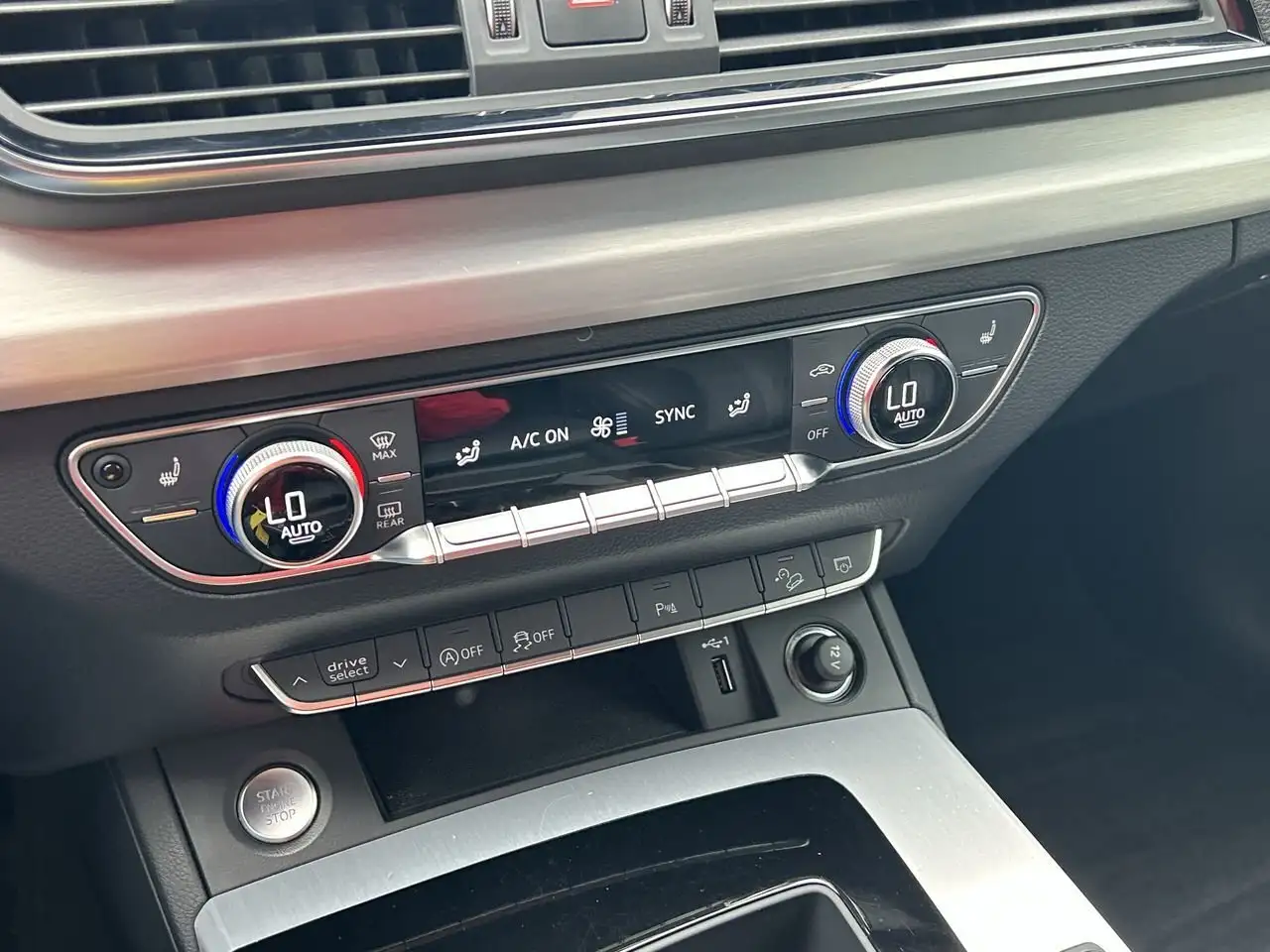 Audi Q5 снимка Audi Q5