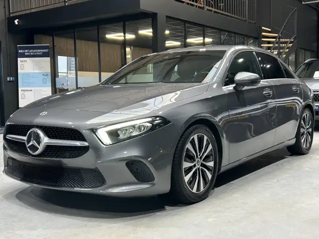 Mercedes-Benz A 220 220d 8G-DCT