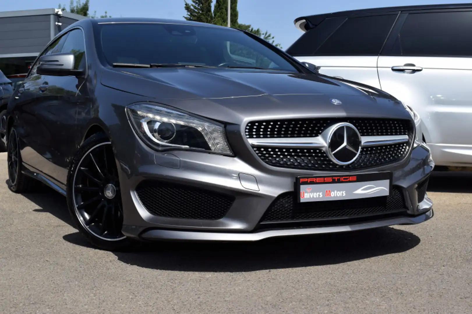 Mercedes-Benz CLA 200 200 D FASCINATION 7G-DCT Gris - 1