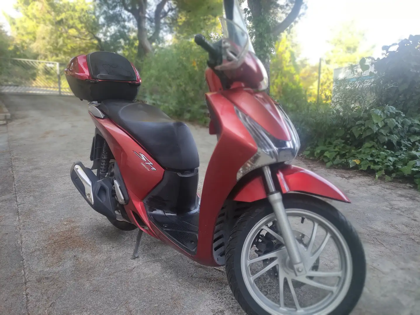 Honda SH 150i ABS crvena - 1