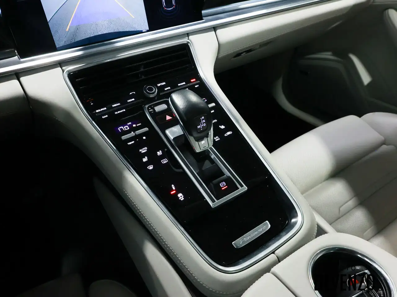 Porsche Panamera снимка Porsche Panamera