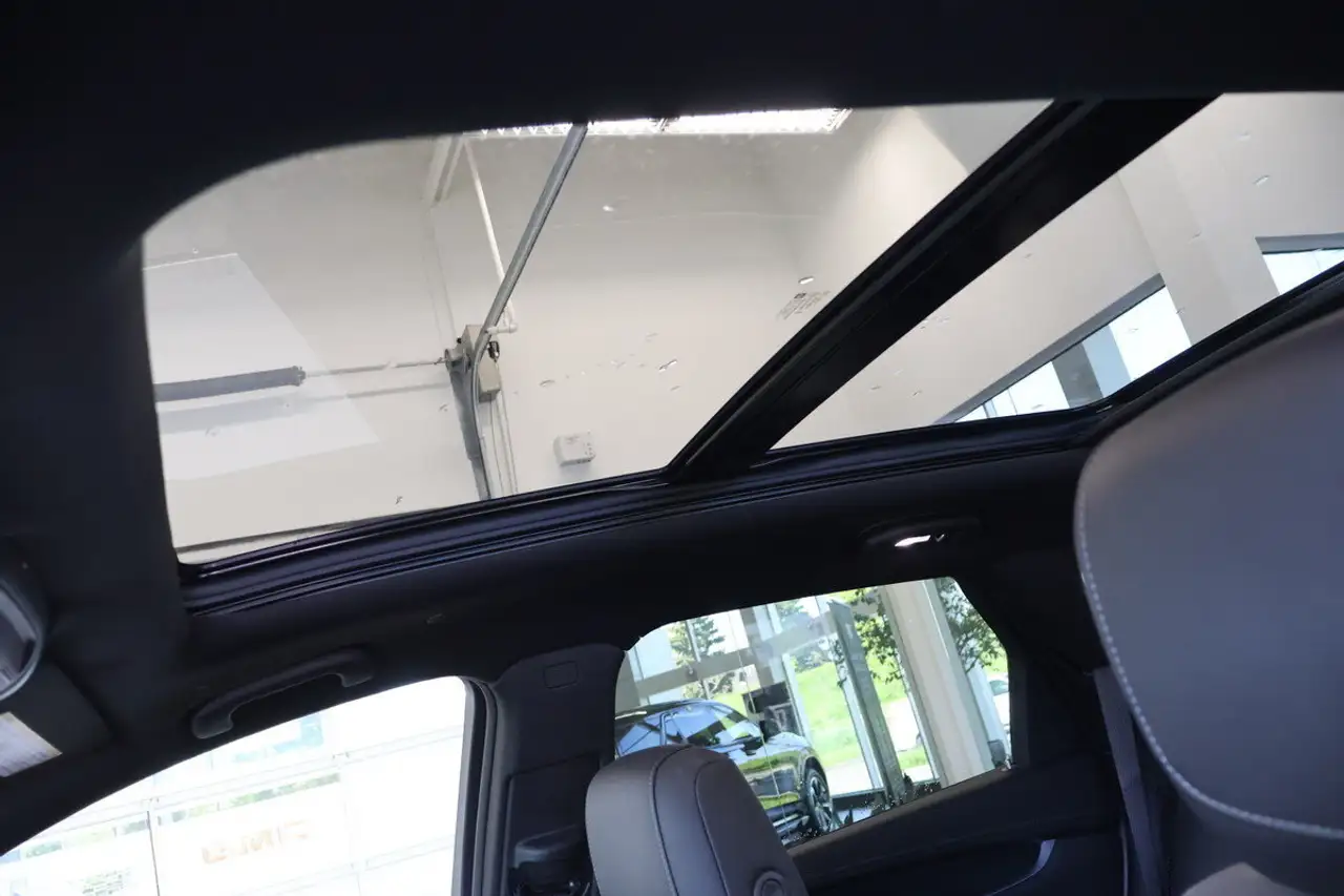 Cadillac XT5 снимка Cadillac XT5