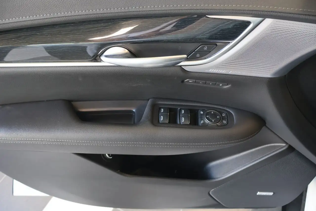 Cadillac XT5 снимка Cadillac XT5