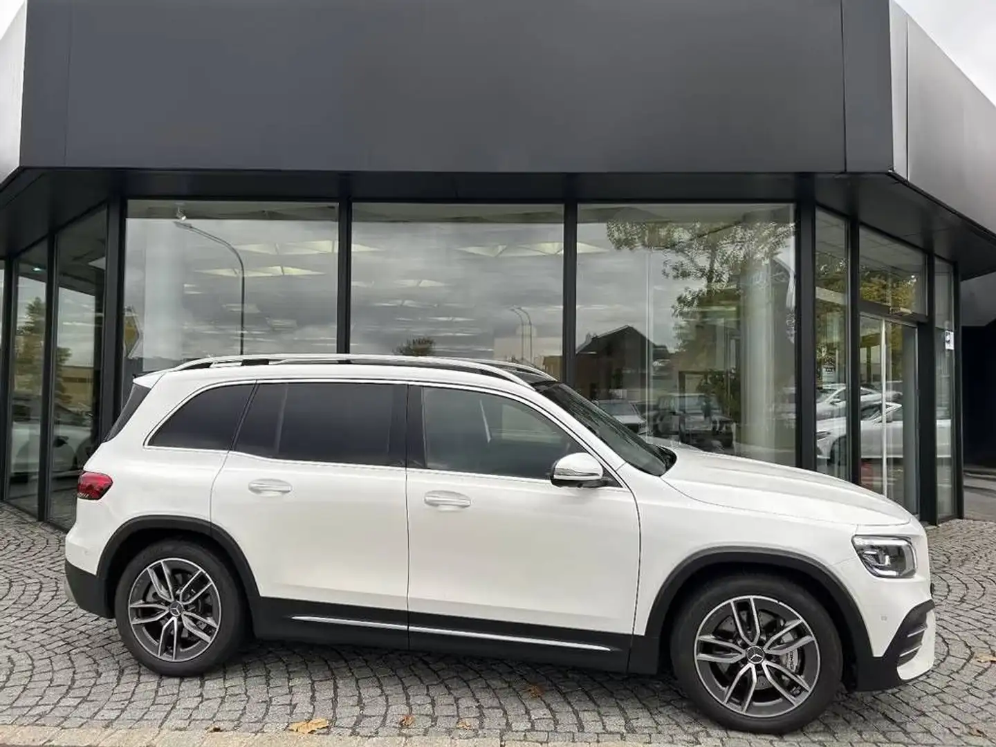 Mercedes-Benz GLB 35 AMG 35 AMG 4M Pano Burmes AHK Night LED 7 Places Goud - 2