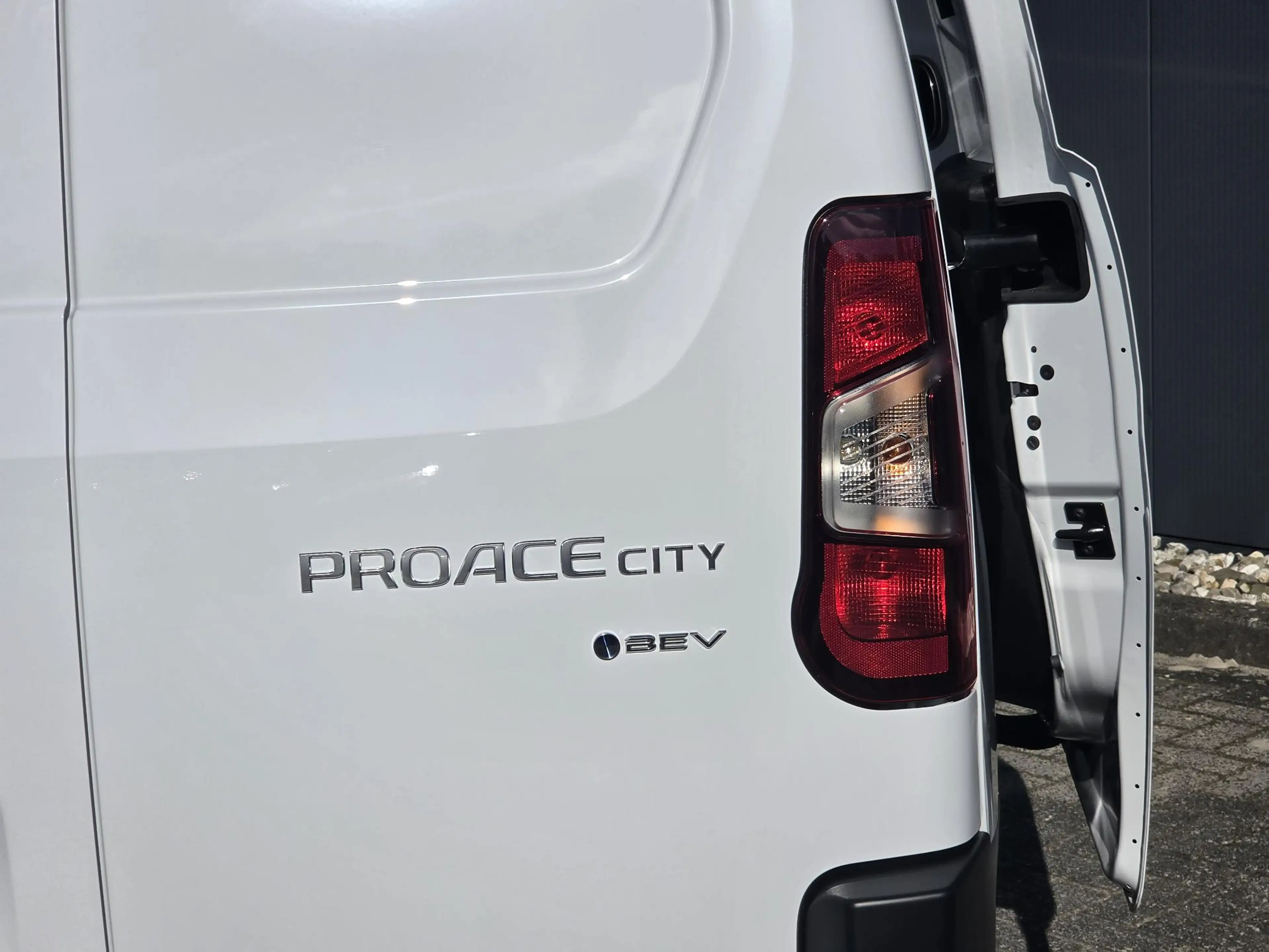 Toyota Proace City Long Electric 10th Anniversary 50 kWh L2 | Nieuw o — photo 13