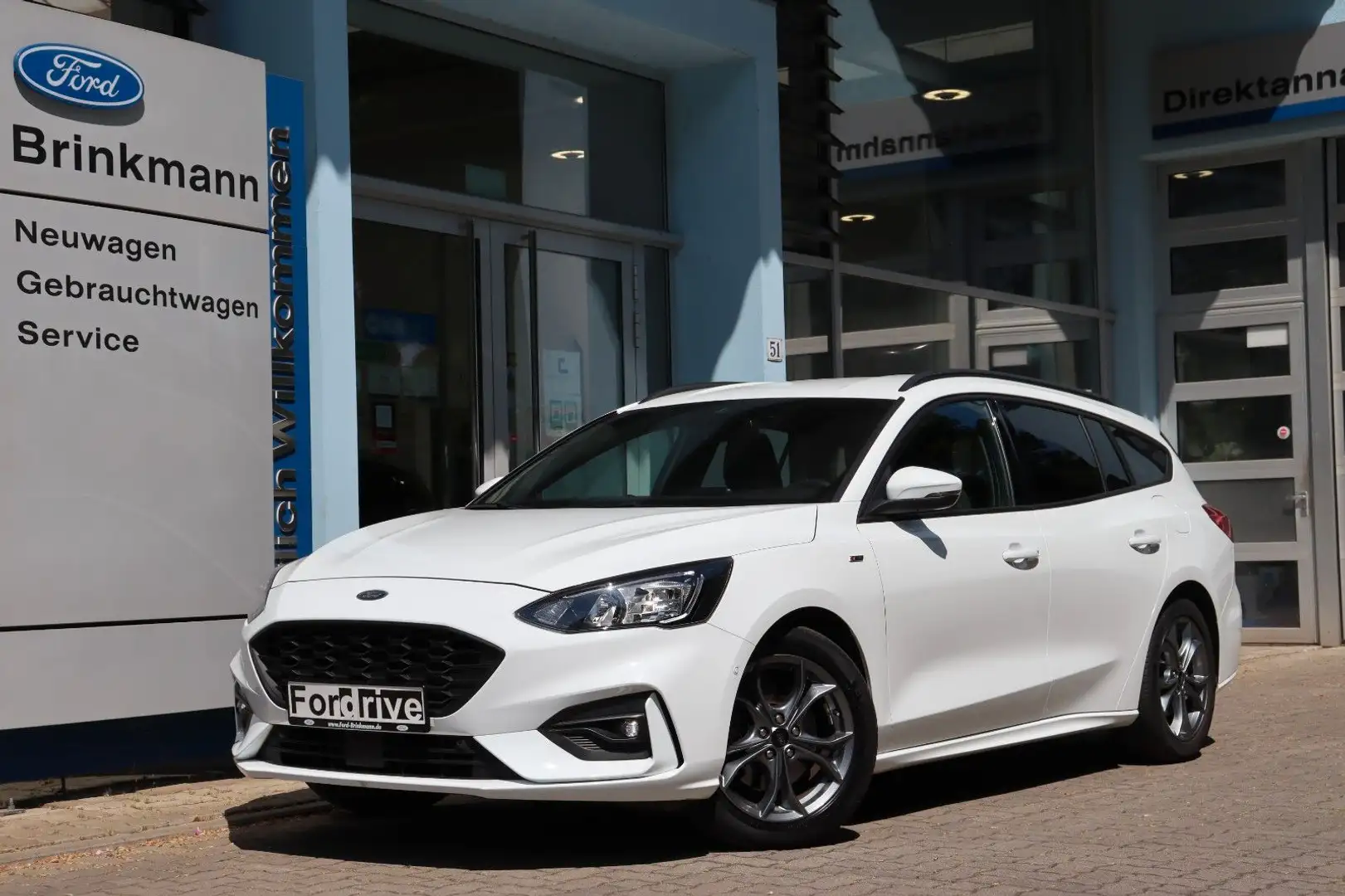 Ford Focus Turnier 1.0EcoBoost S&S ST-Line+LED+TEMP Weiß - 1