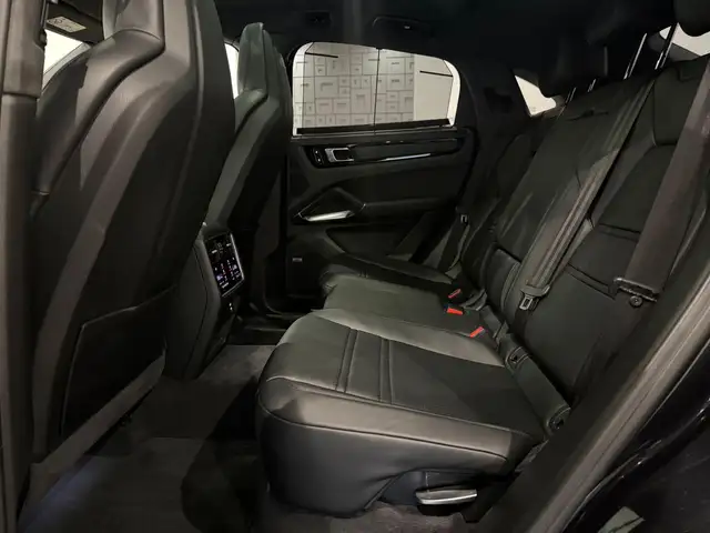 Porsche Cayenne Coupe Turbo S E-Hybrid**PANO**NACHTSICHT**BOSE**H Ansicht 45