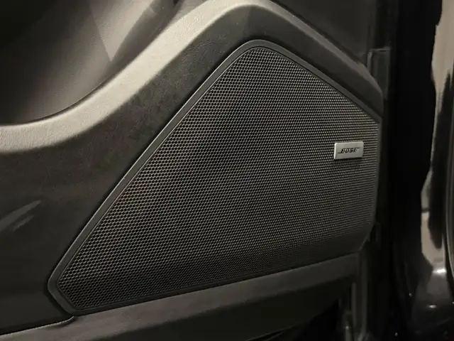 Porsche Cayenne Coupe Turbo S E-Hybrid**PANO**NACHTSICHT**BOSE**H Ansicht 15