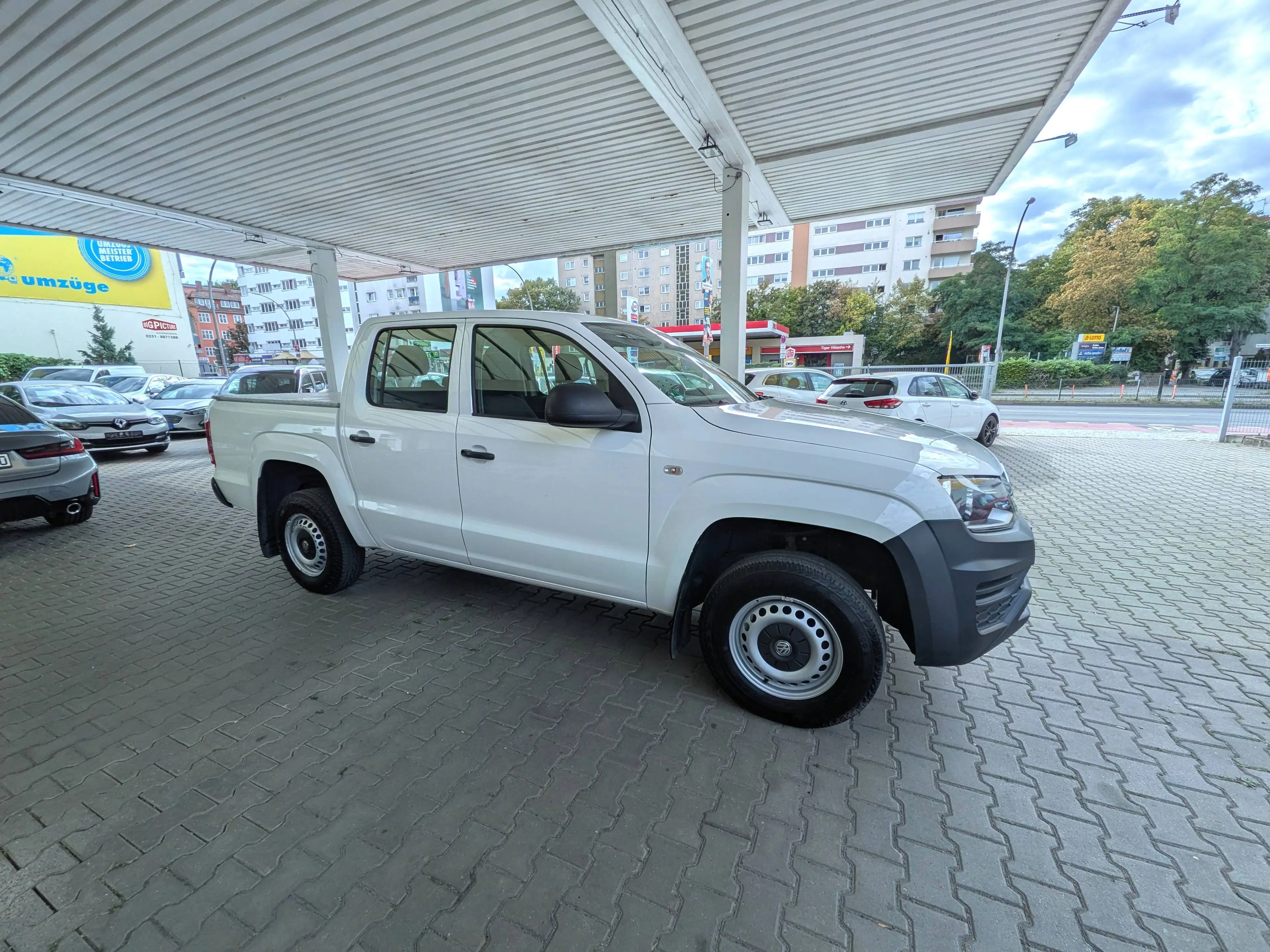 Volkswagen Amarok Trendline DoubleCab--1.Hand-TÜV/AU NEU-- — photo 2