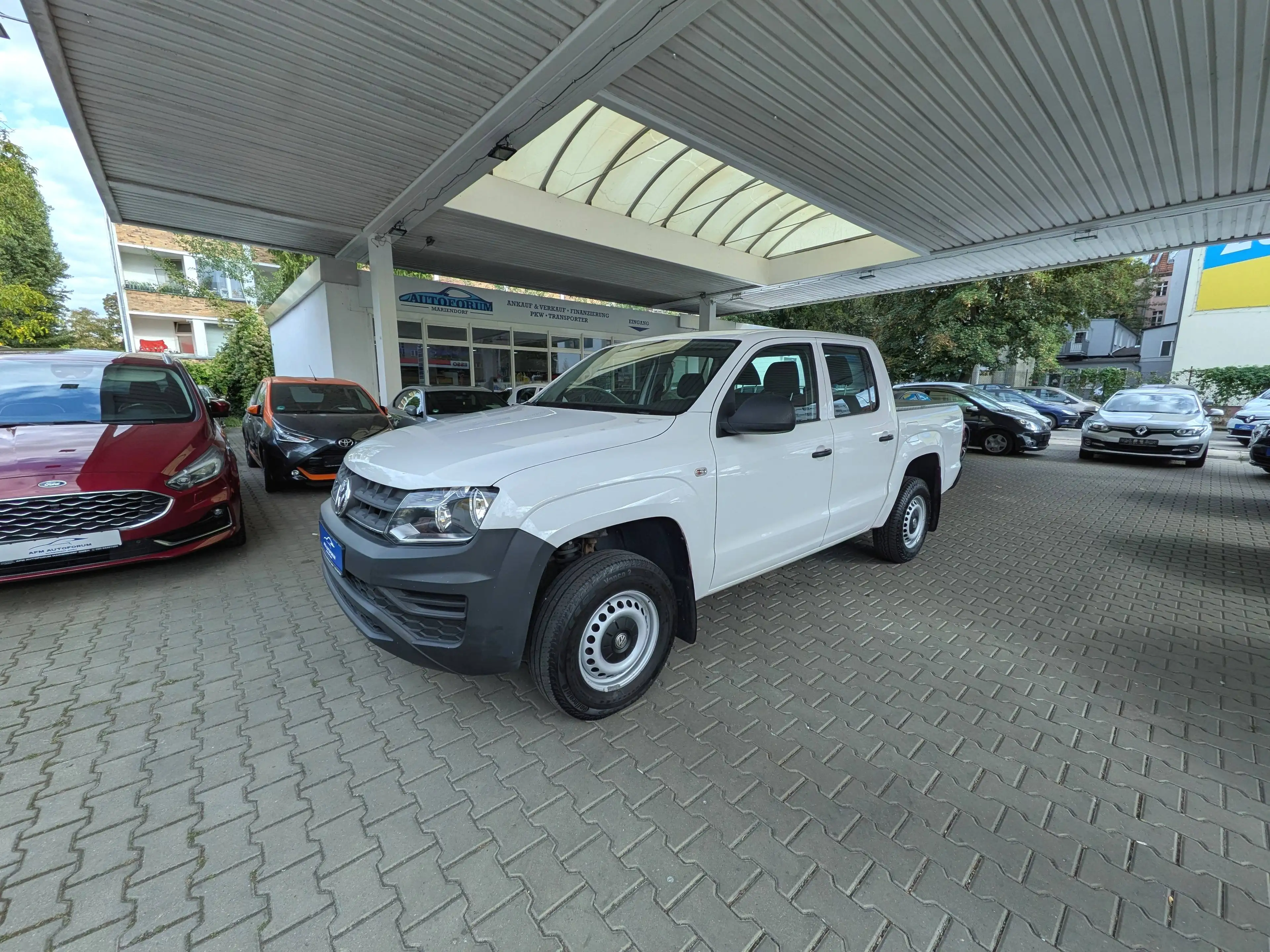 Volkswagen Amarok Trendline DoubleCab--1.Hand-TÜV/AU NEU-- — photo 4