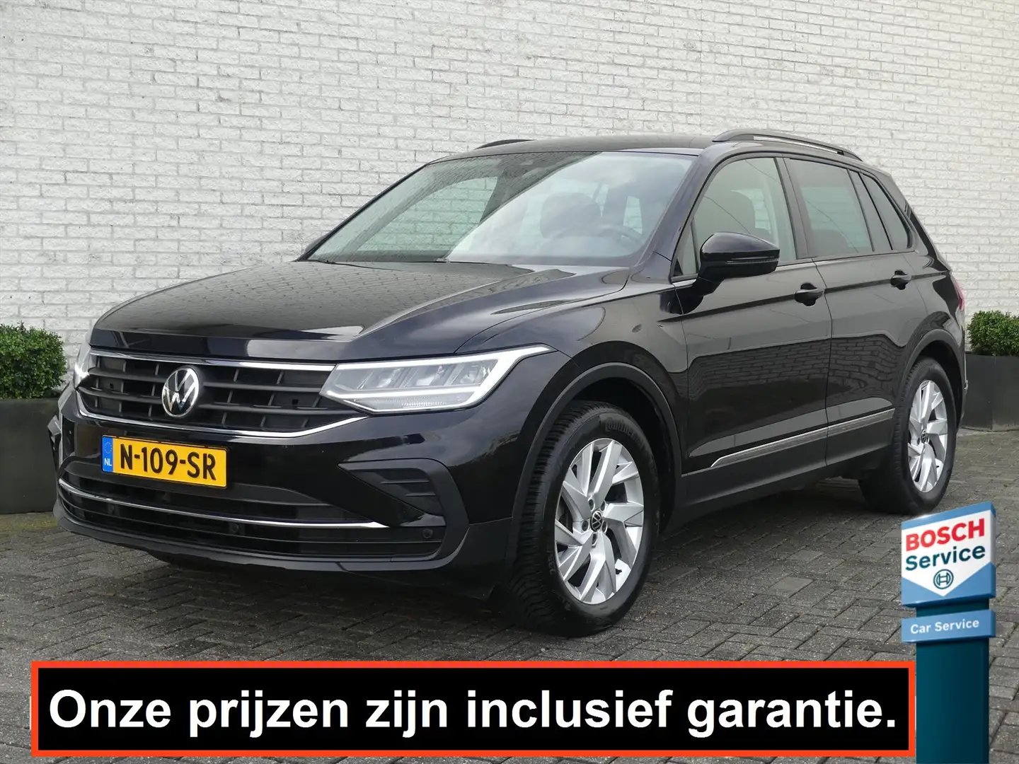 Volkswagen Tiguan 1.5 TSI 150PK TREKHAAK/ADAP.CRUISE/EL.A-KLEP/STOEL Zwart - 1