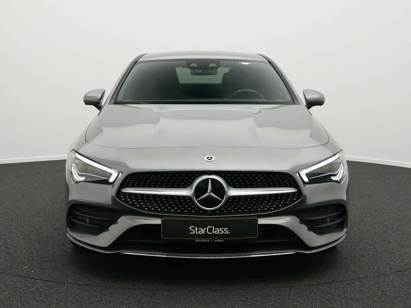 Mercedes-Benz CLA 200 CLA 200 d AMG-Line  AMG Line Navi/Distronic/Autom. Grau - 2