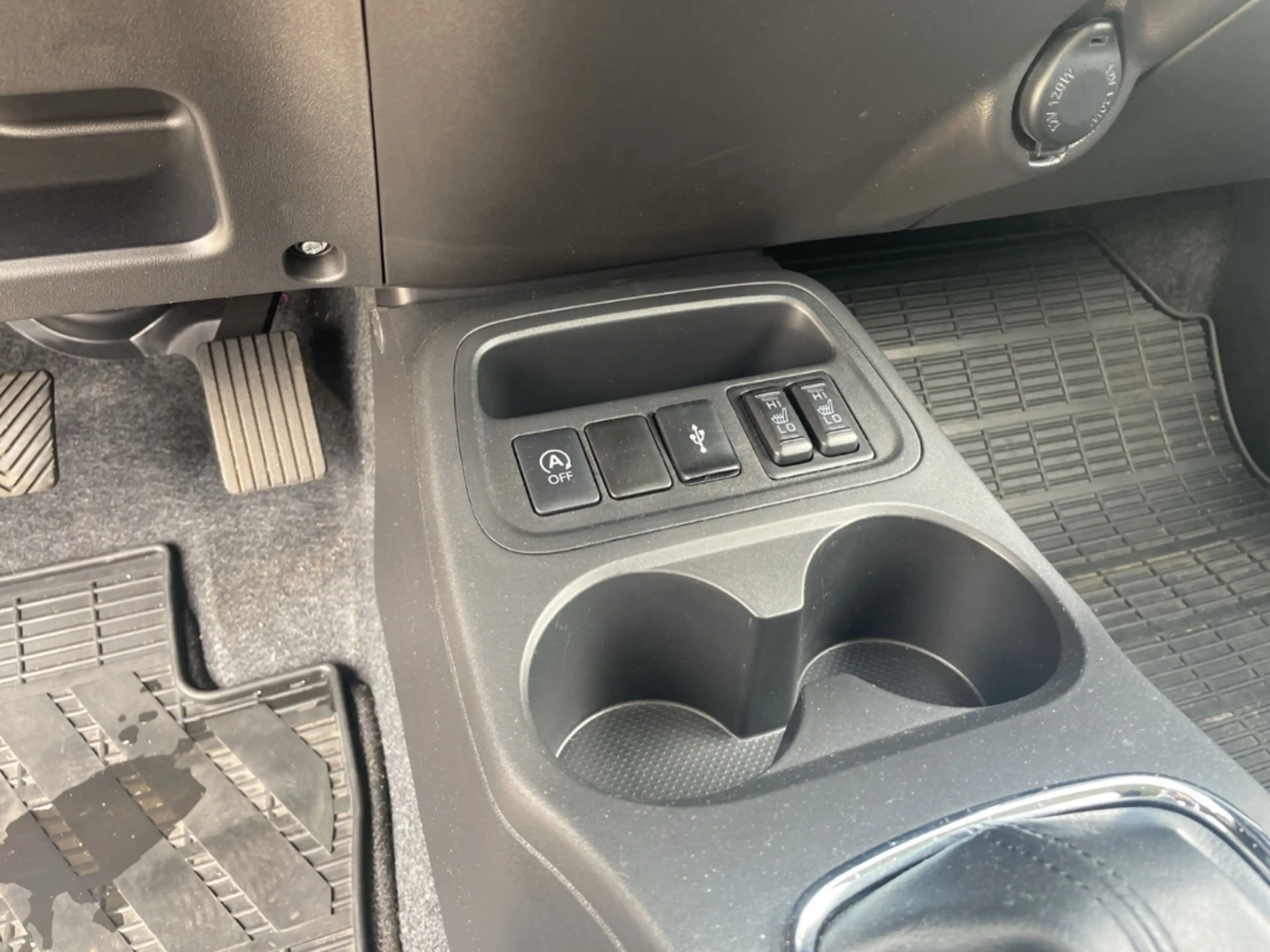 Mitsubishi Space Star Select+ , Android-Auto, Bluetooth, Sitzheizung — photo 14