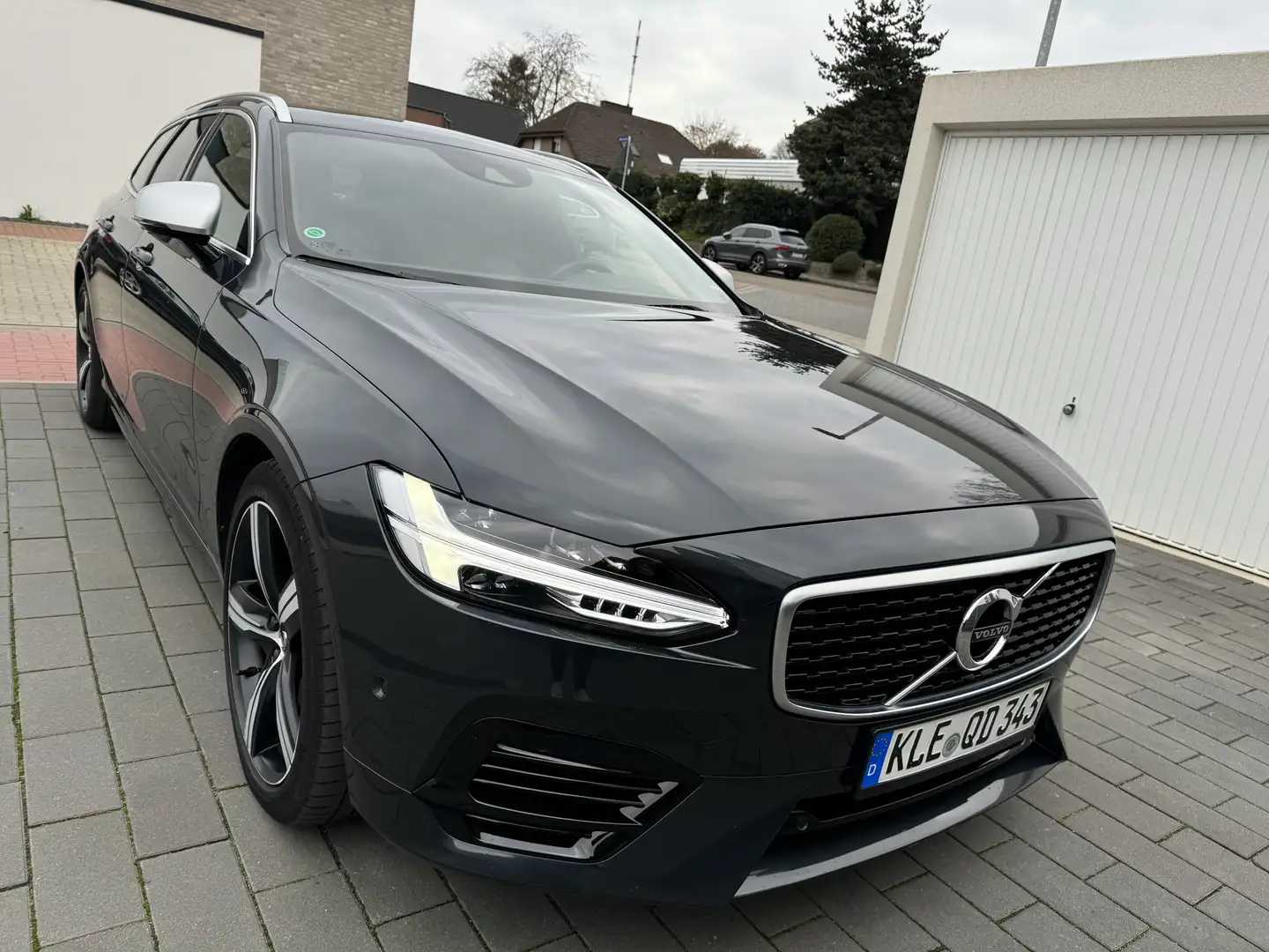 Volvo V90 T8 Twin Engine AWD Geartronic R Design - 1