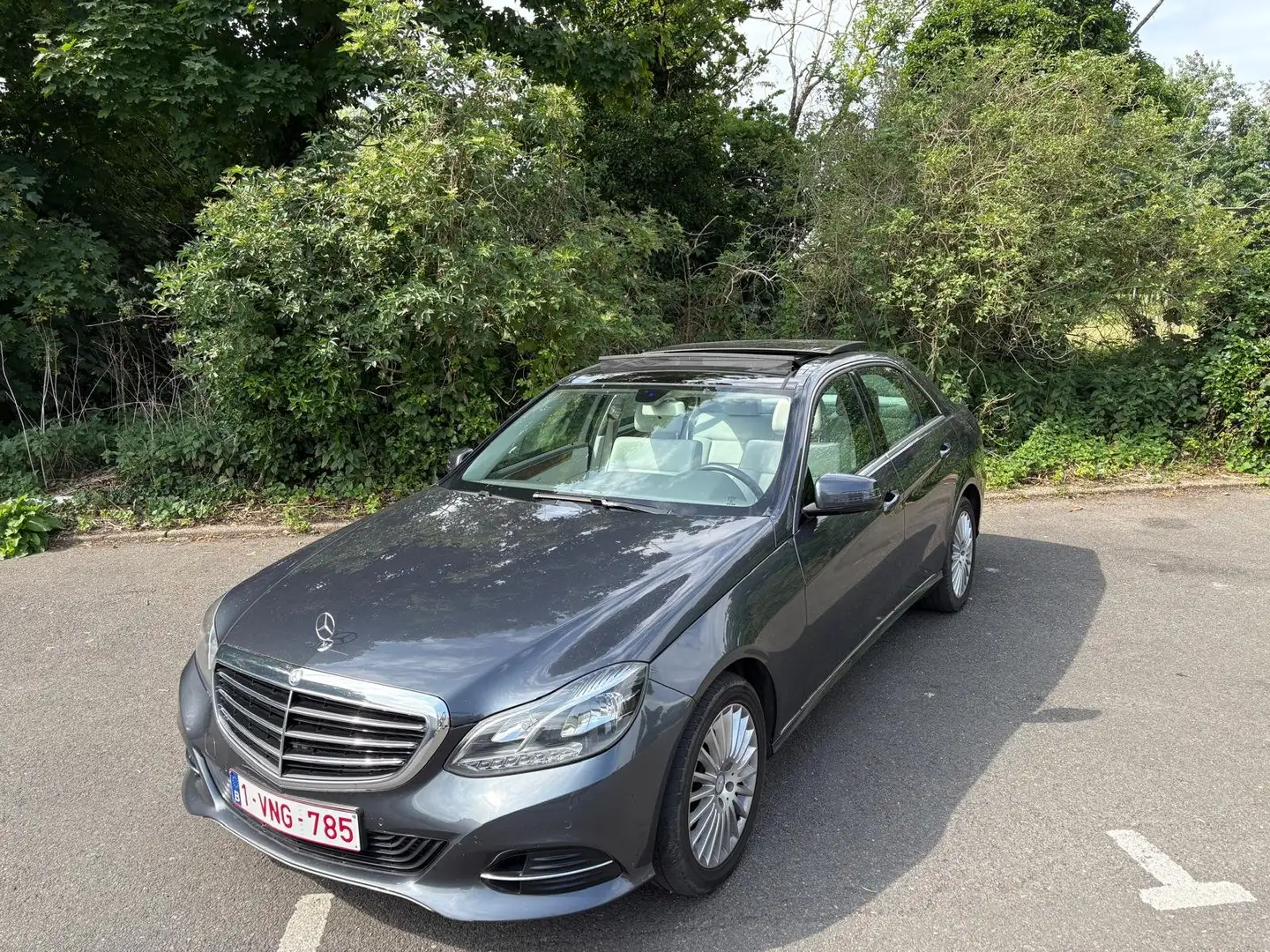 Mercedes-Benz E 200 E 200 CDI 7G-TRONIC Elegance siva - 1