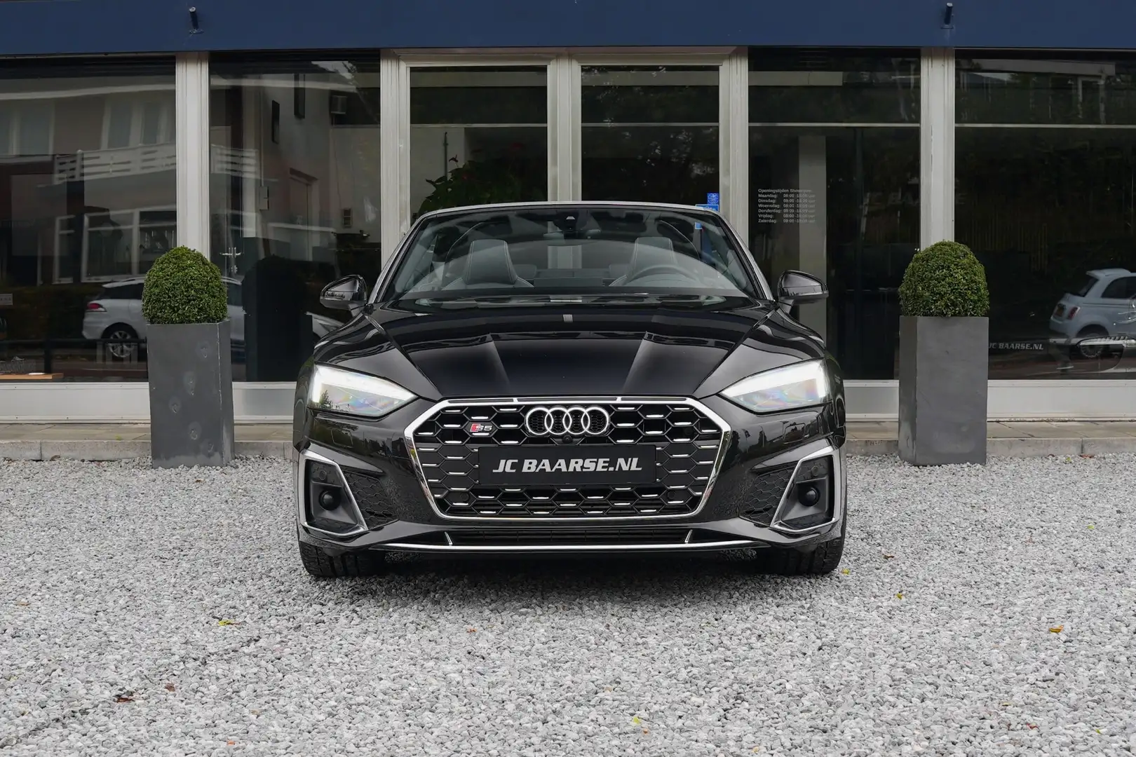 Audi S5 Cabrio 3.0 TFSI Quattro Zwart - 2