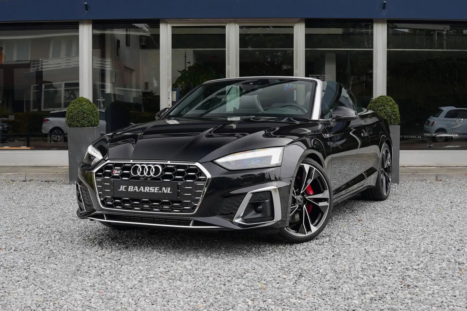 Audi S5 Cabrio 3.0 TFSI Quattro Zwart - 1