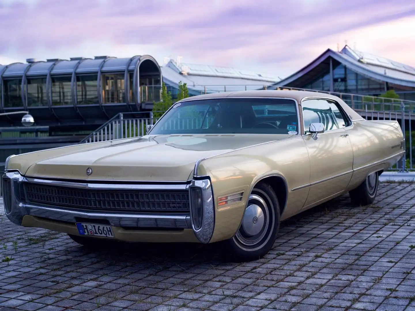Chrysler Imperial LeBaron Coupe Altın - 1