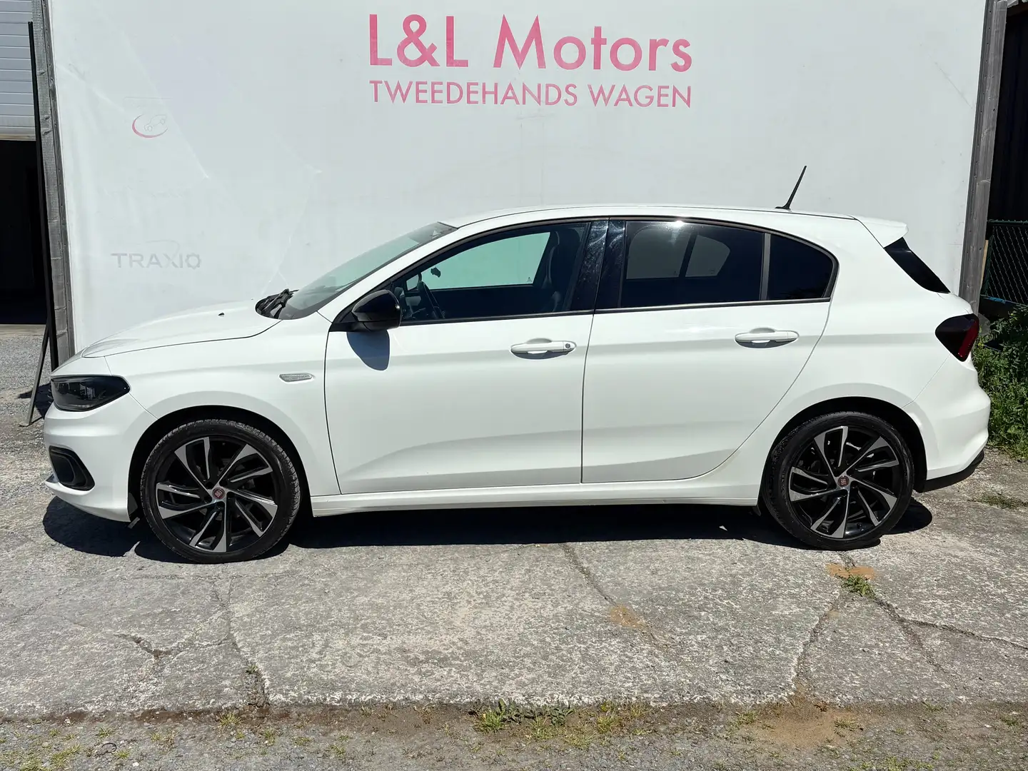 Fiat Tipo 1.6 MultiJet S-Design S Camera Navi Cruise Alu 18" Wit - 2