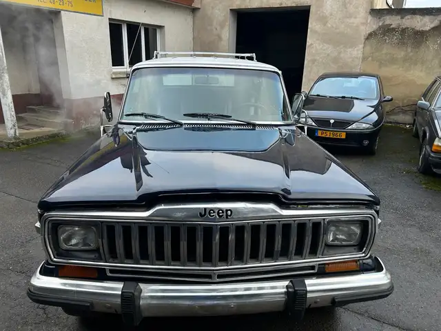 Jeep Cherokee Chief