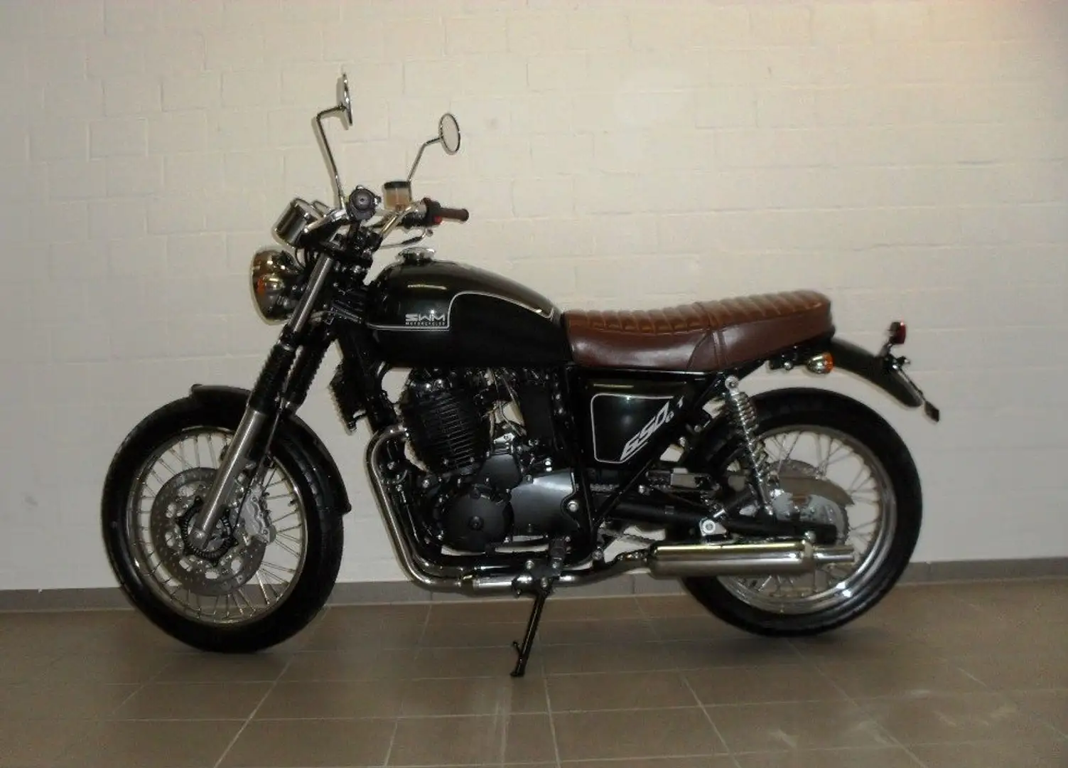 SWM Gran Turismo 650 Blau - 1