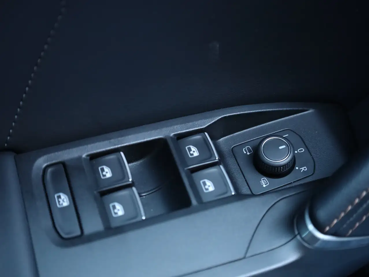 Cupra Leon *Panorama*ACC*Carplay*Keyless*19Exclusive, миниатюра 24