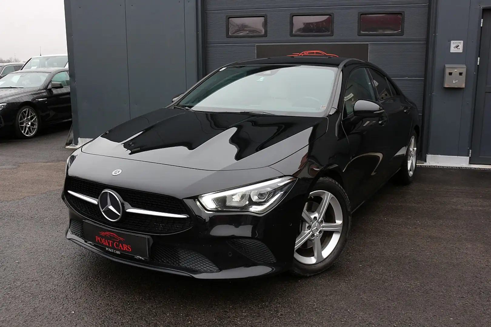 Mercedes-Benz CLA 200 d Schwarz - 1