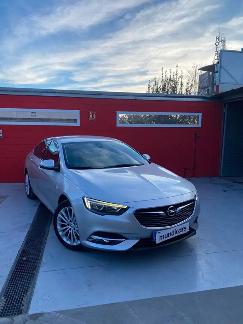 Opel Insignia 1.5 T XFT S&S Innovation 165 Gris - 2
