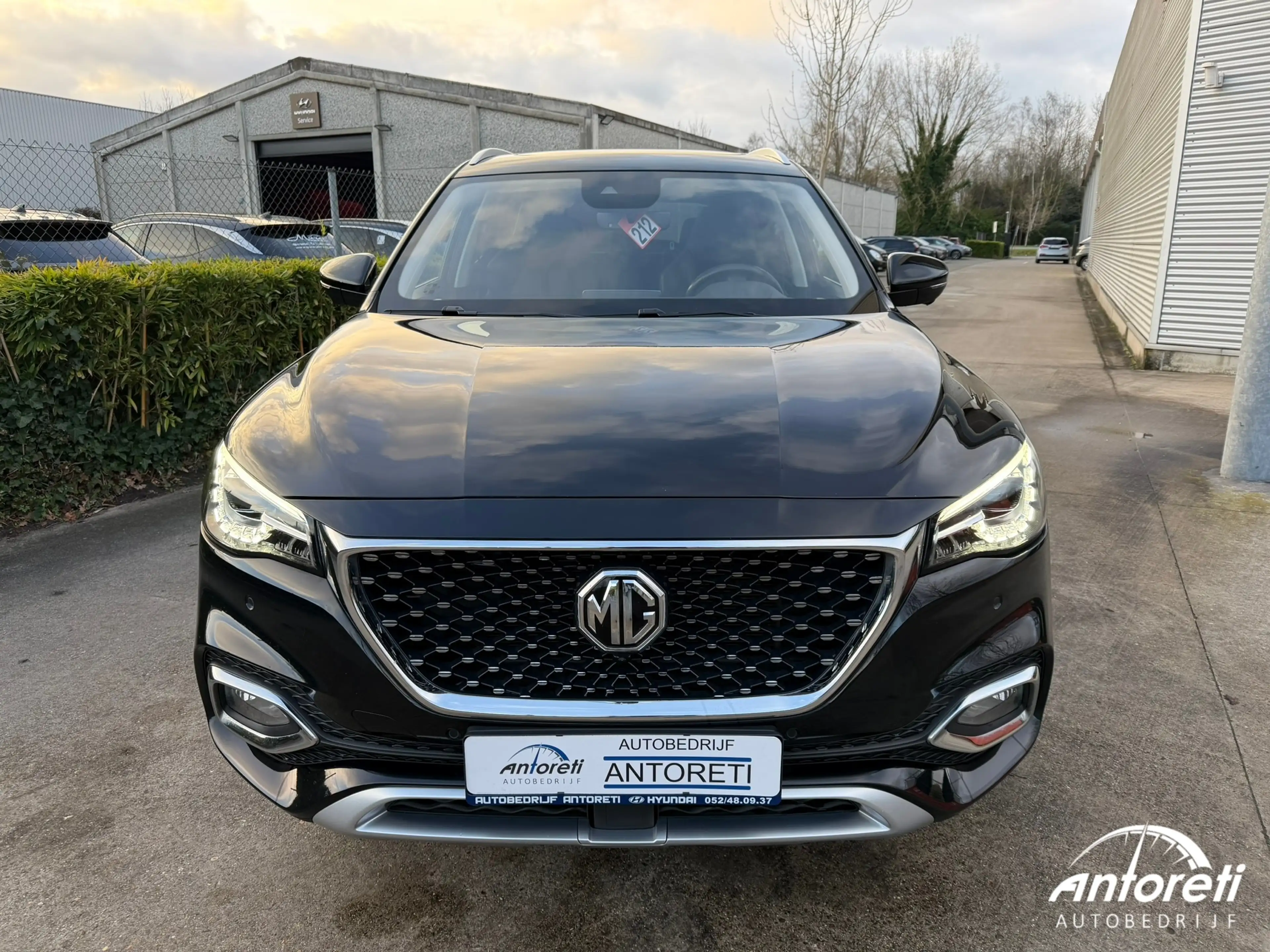 MG EHS PHEV Luxery FULL OPTION — photo 2