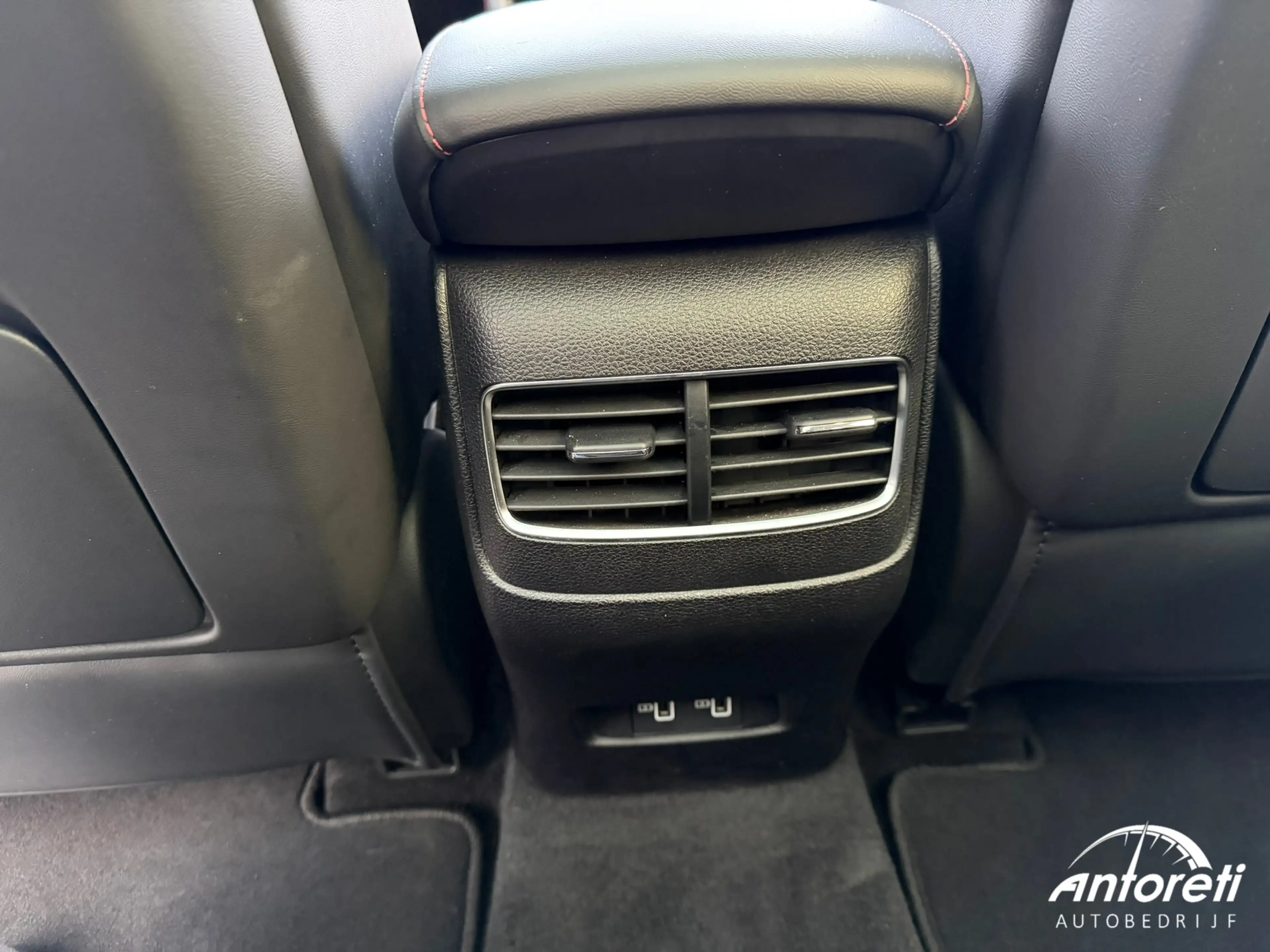 MG EHS PHEV Luxery FULL OPTION — photo 9