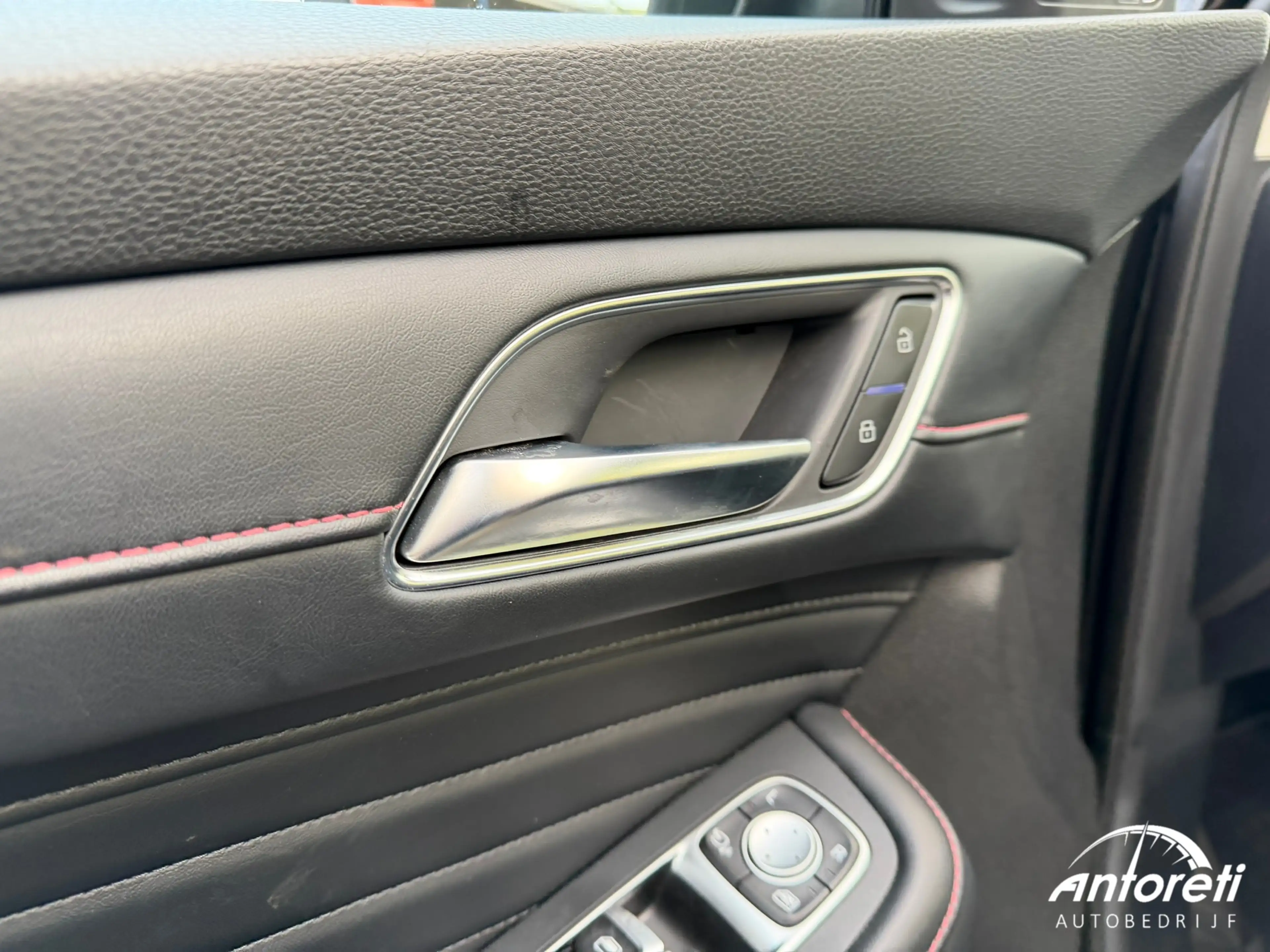 MG EHS PHEV Luxery FULL OPTION — photo 14