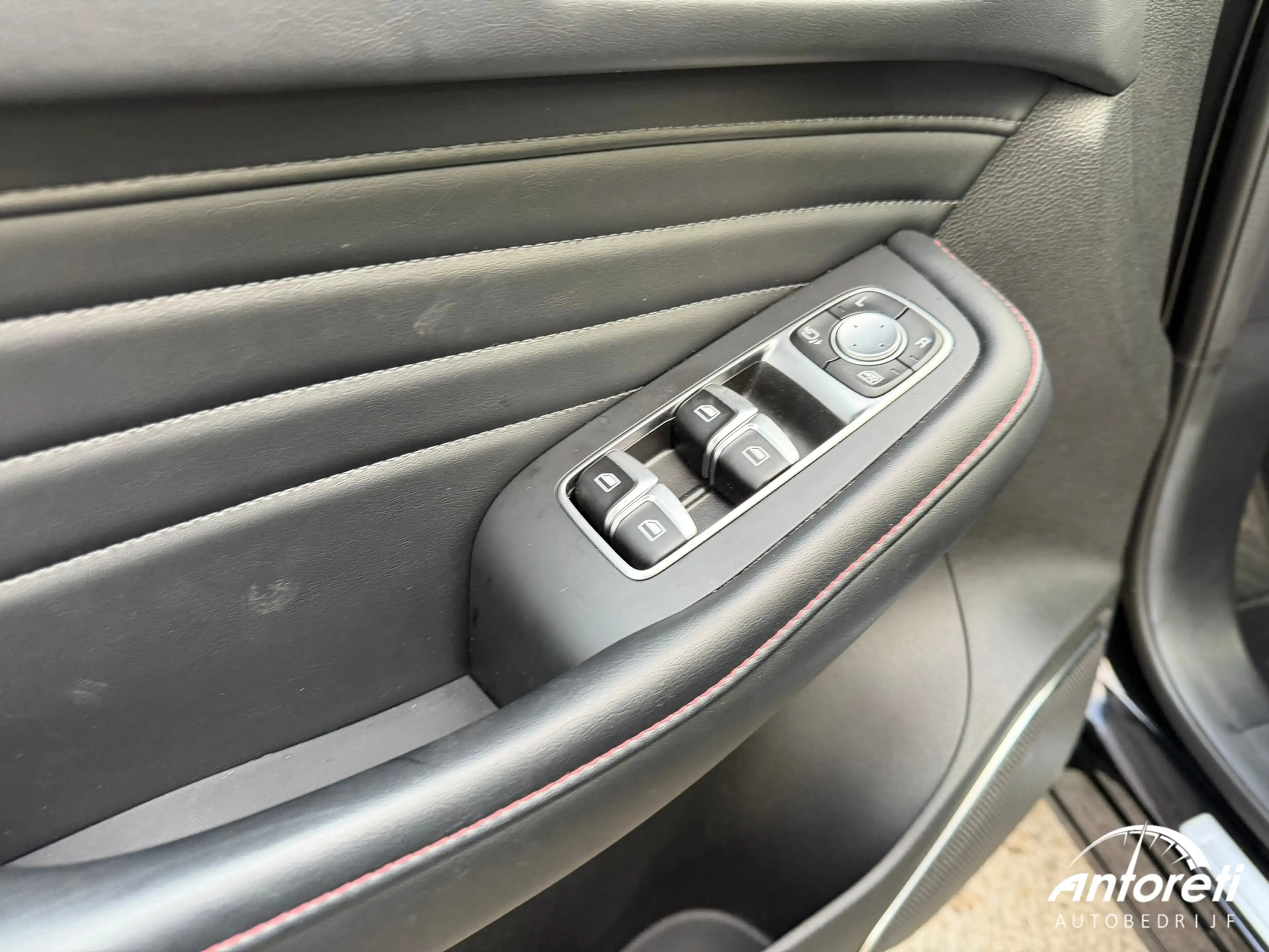 MG EHS PHEV Luxery FULL OPTION — photo 13