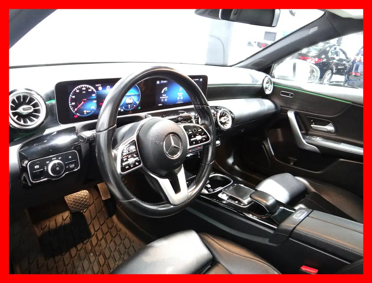 Mercedes-Benz A-Class снимка Mercedes-Benz A-Class