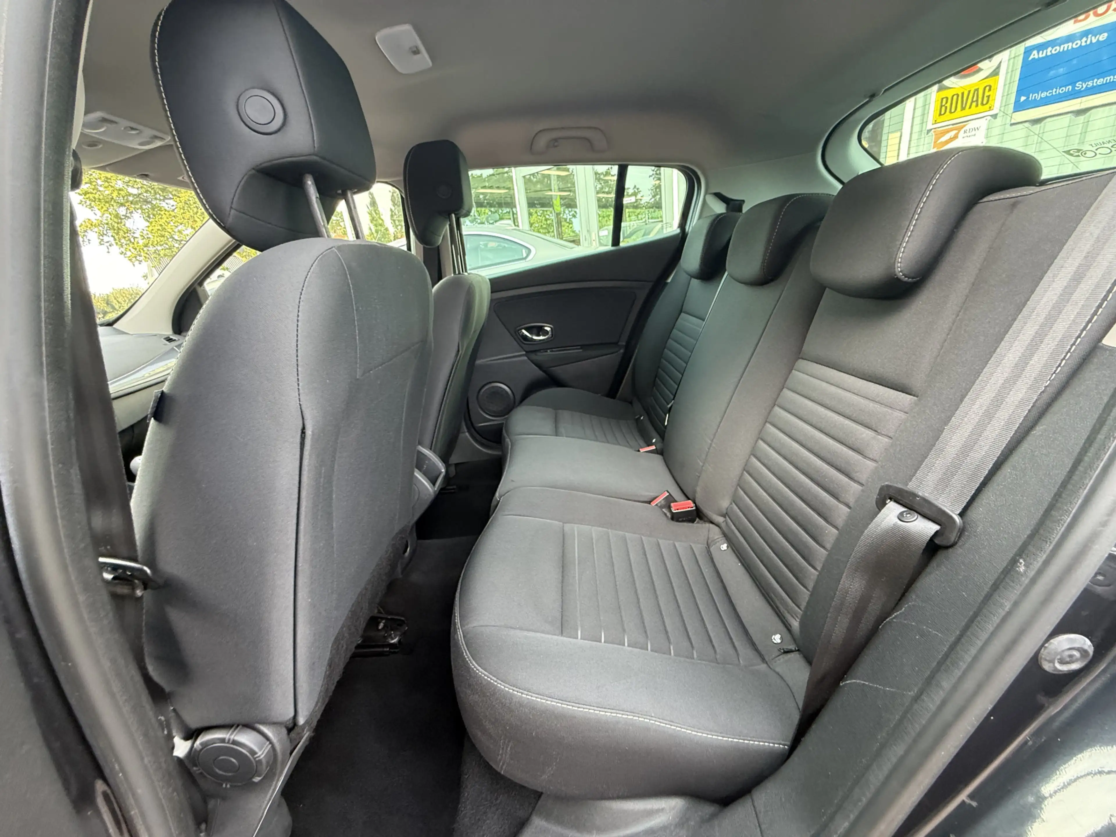 Renault Megane 1.2 TCe Limited | NAVI | TREKHAAK | CRUISE | CLIMA — photo 25