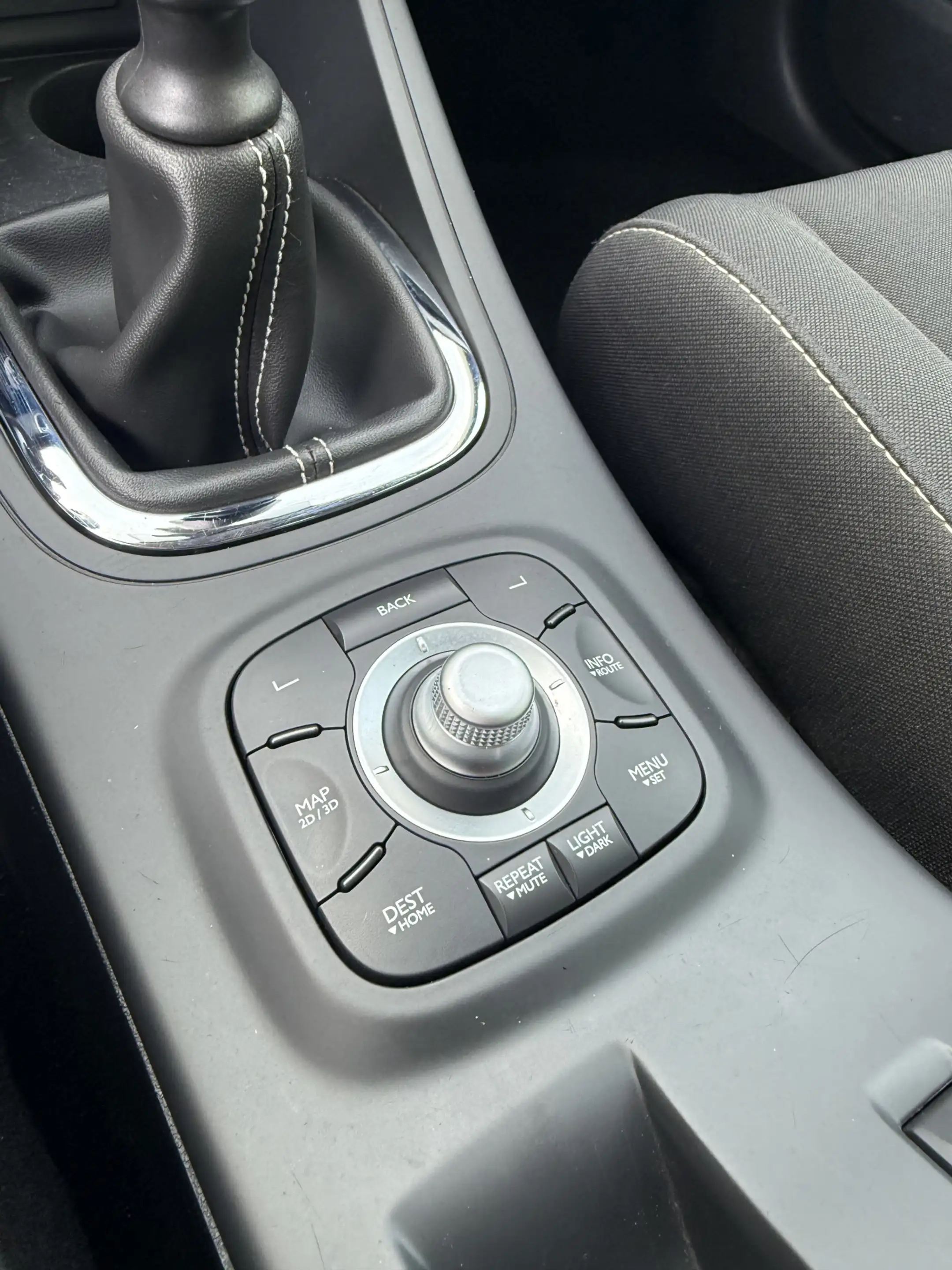 Renault Megane 1.2 TCe Limited | NAVI | TREKHAAK | CRUISE | CLIMA — photo 23