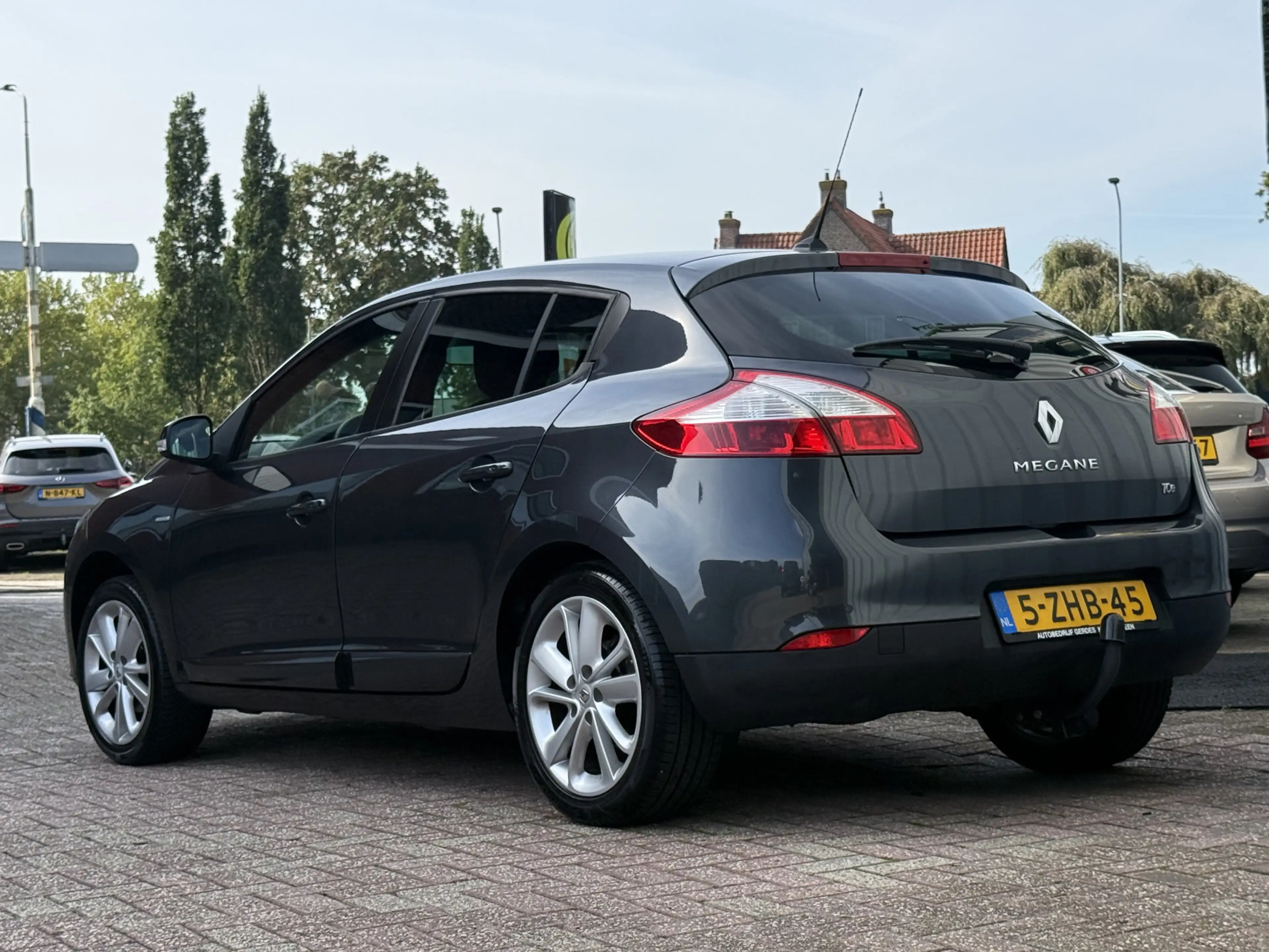 Renault Megane 1.2 TCe Limited | NAVI | TREKHAAK | CRUISE | CLIMA — photo 3