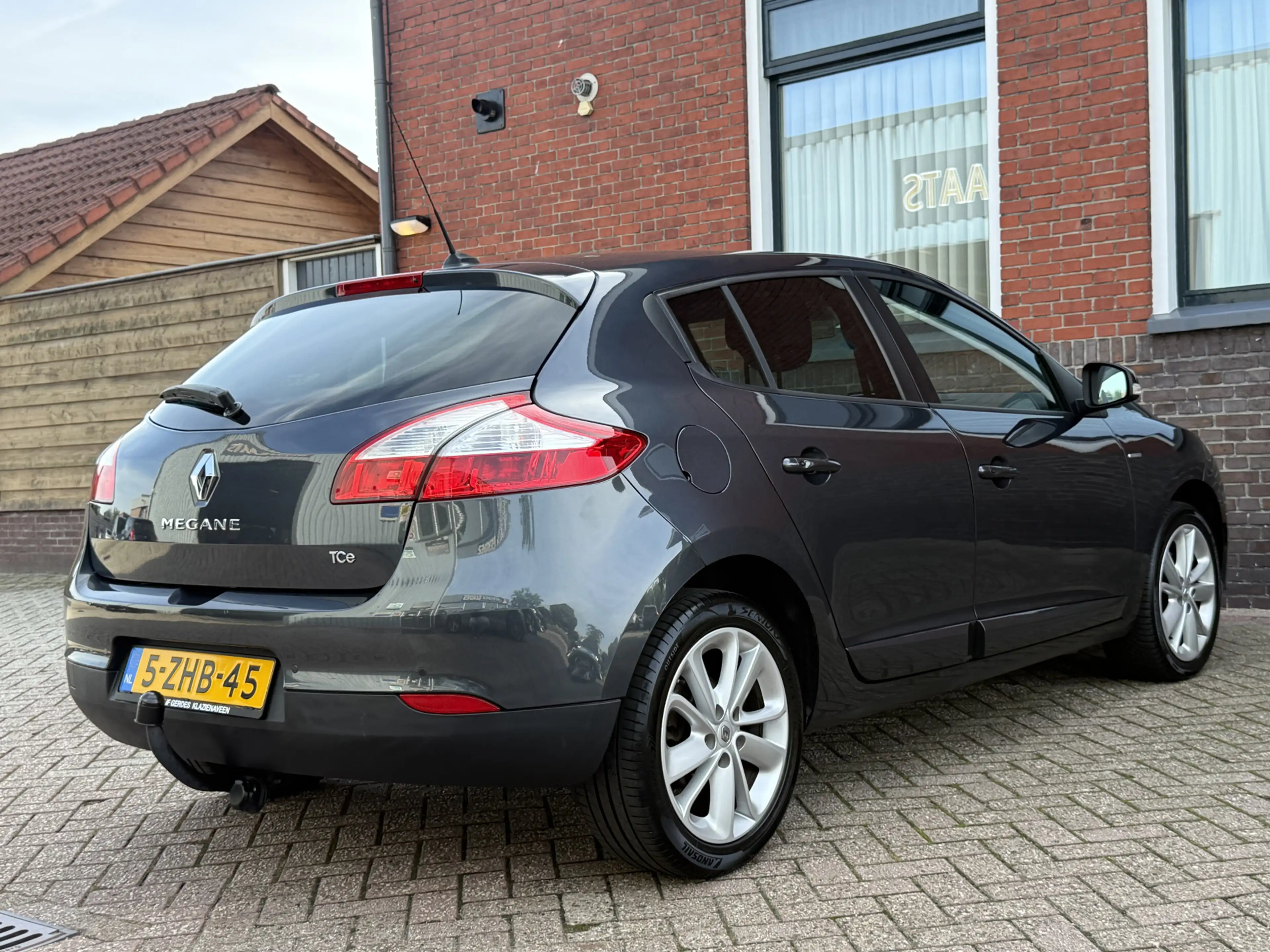 Renault Megane 1.2 TCe Limited | NAVI | TREKHAAK | CRUISE | CLIMA — photo 5