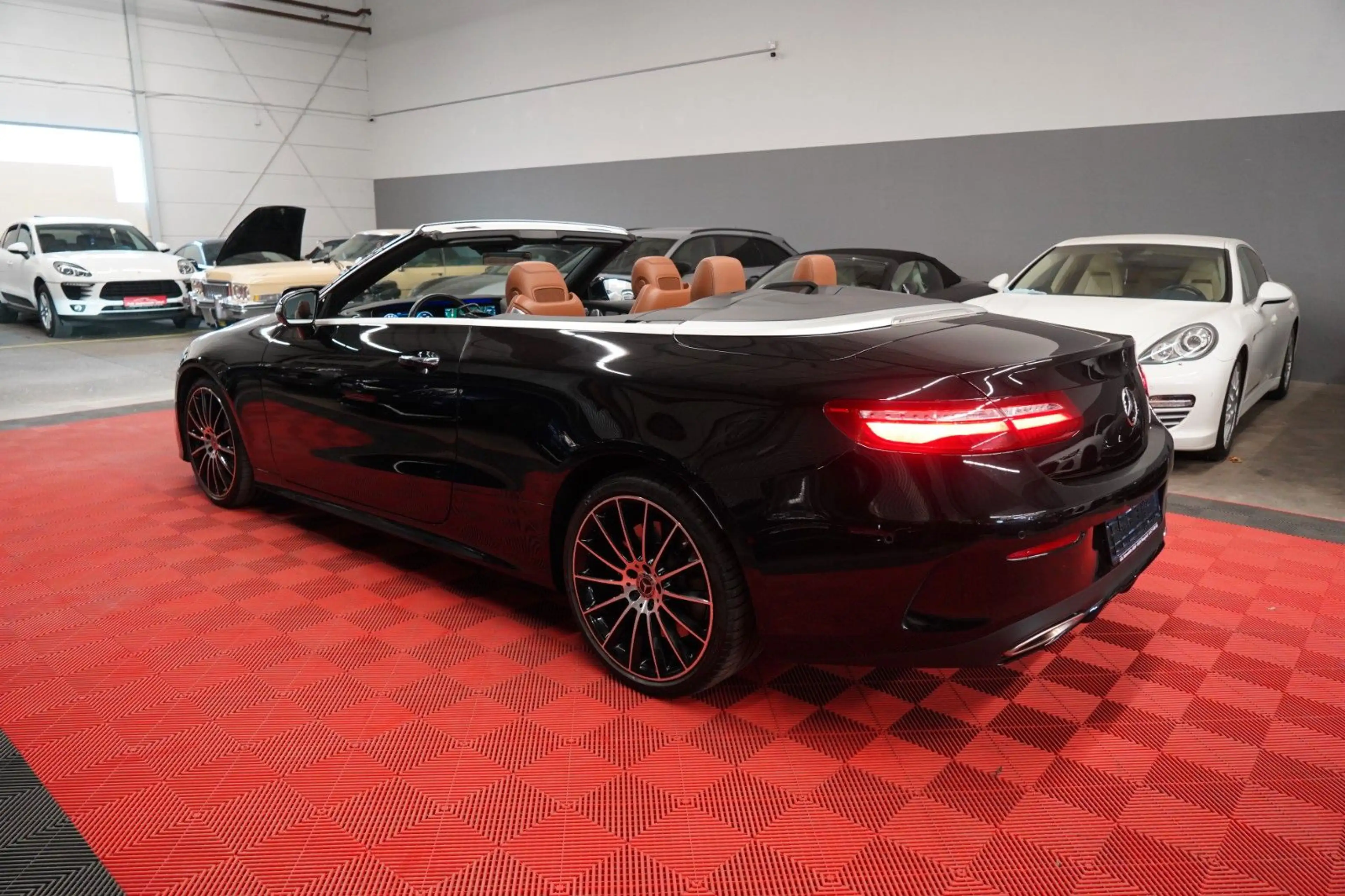 Mercedes-Benz E 450 AMG Cabrio 4Matic — photo 14