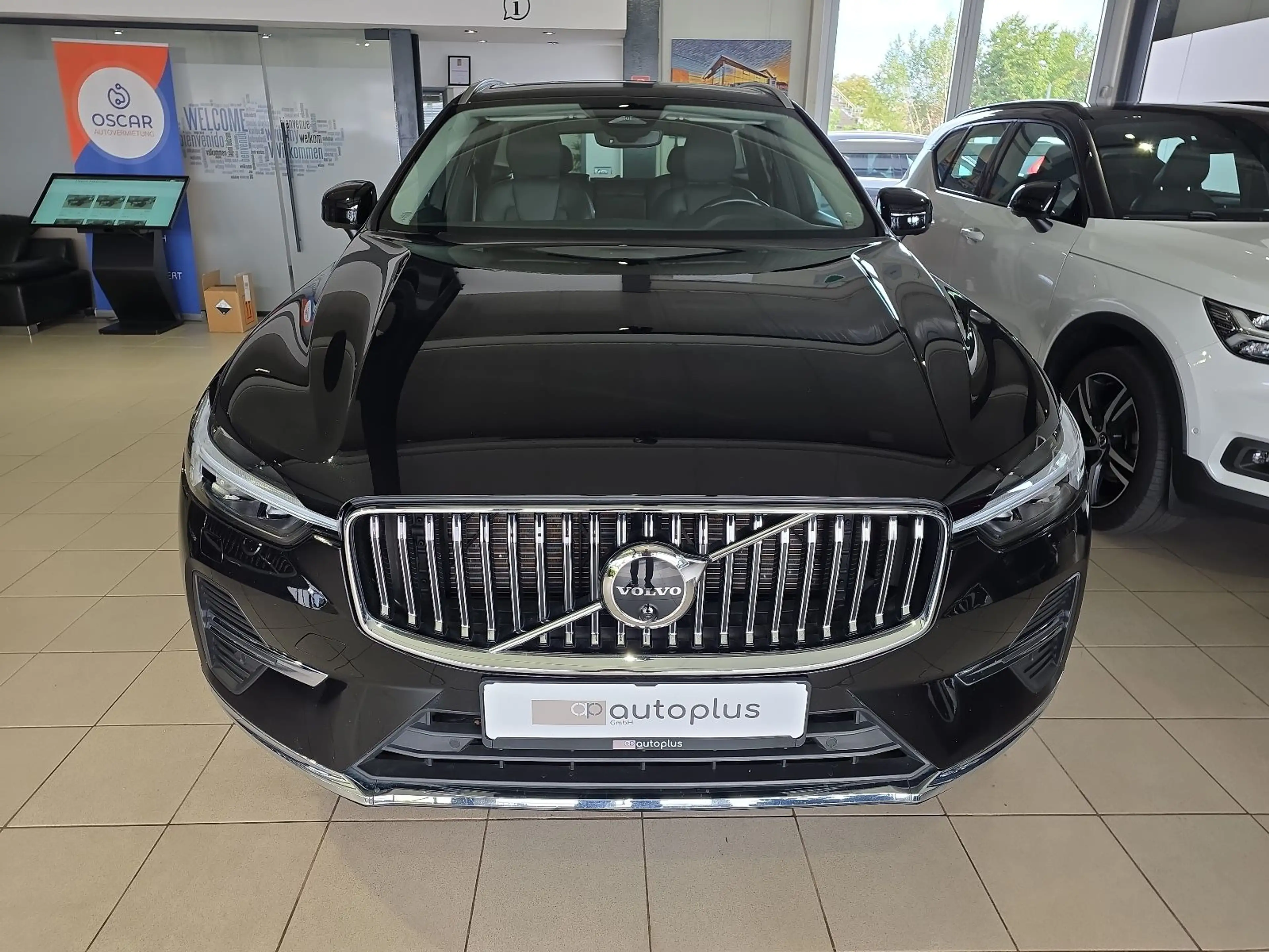 Volvo XC60 B5 Inscription ACC Sitzbelüftung Pano 360° — photo 3